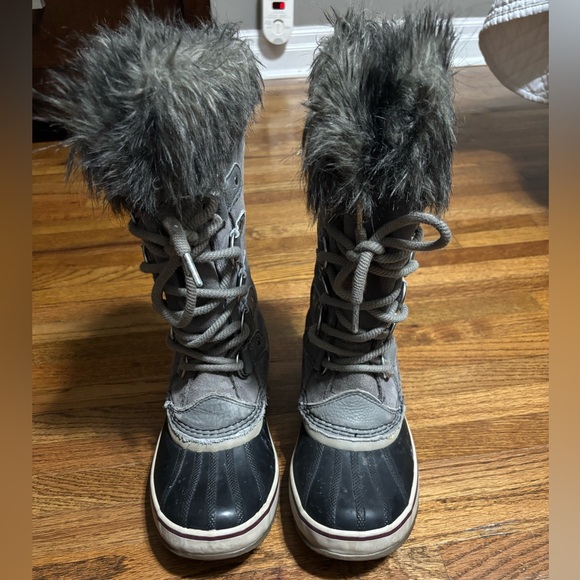 Sorel Joan of Arctic grey winter boots women’s - Picture 3 of 7
